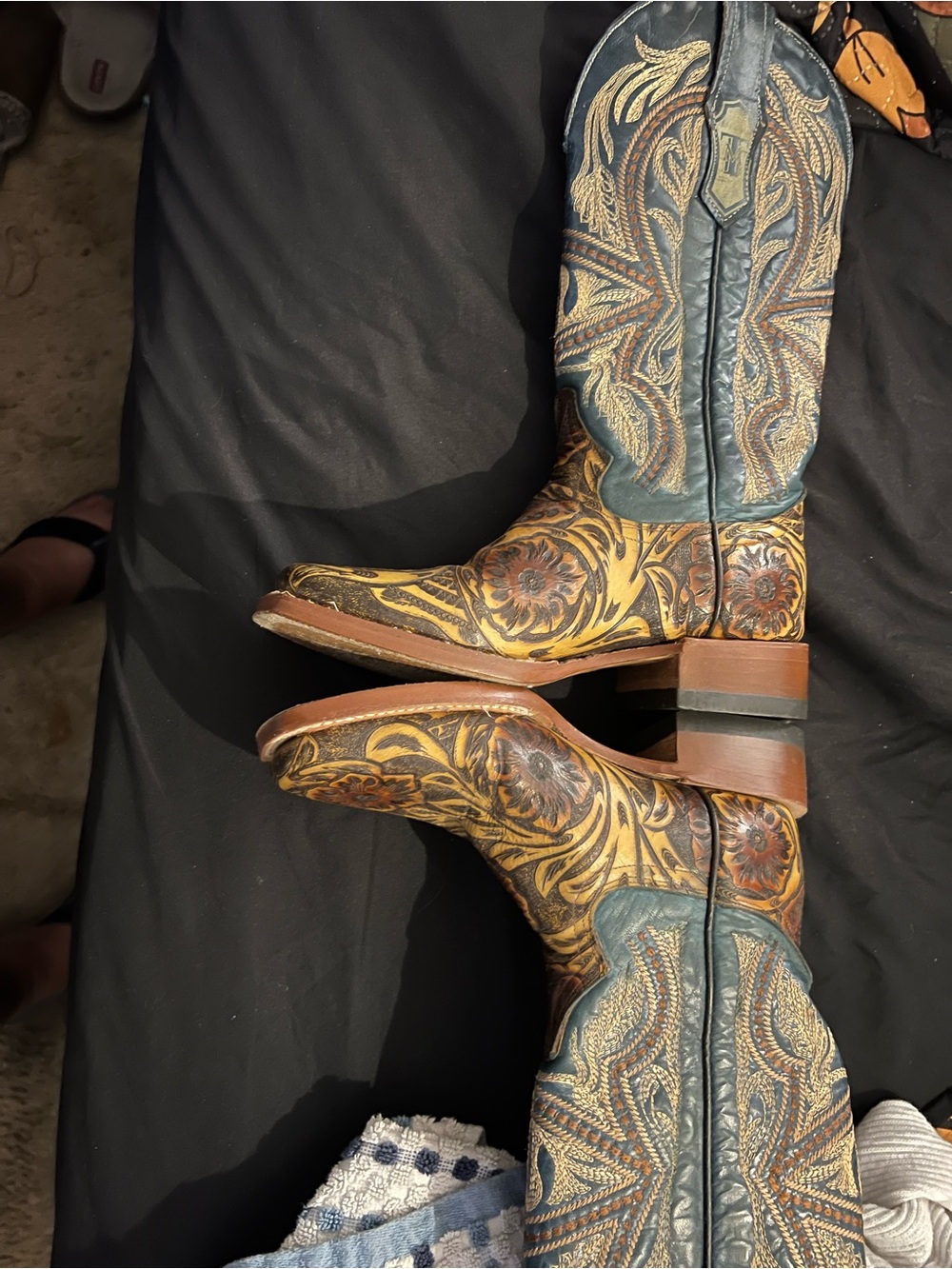 Western Embroidered Leather Cowboy Boots - Brown & Teal